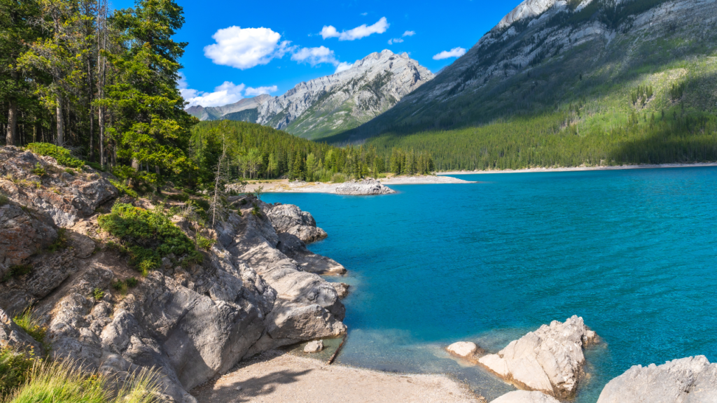 Banff National Park turquoise lake surrounded by Rocky Mountains